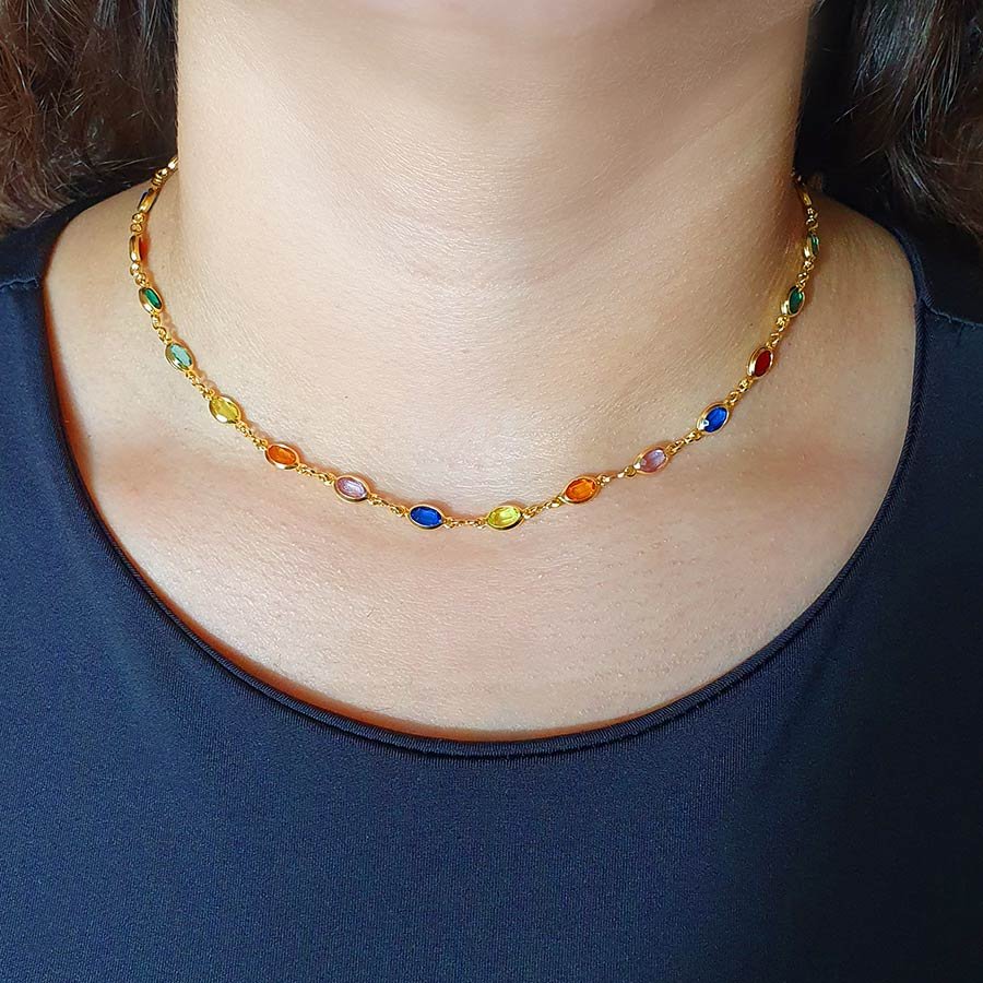 CORRENTE FEMININA COLORIDA COM PEDRAS OVAIS 40CM
