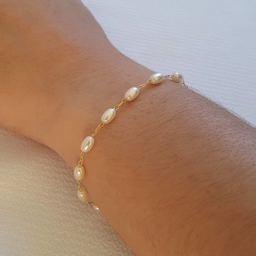 PULSEIRA FEMININA COM PÉROLAS OVAIS