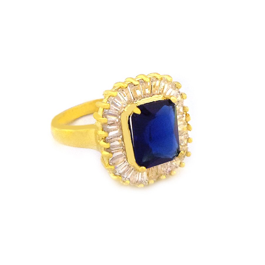ANEL COM PEDRAS DE ZIRCONIAS QUADRADO