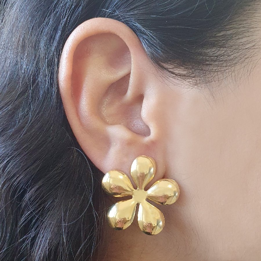 BRINCO MEIA FLOR LISA