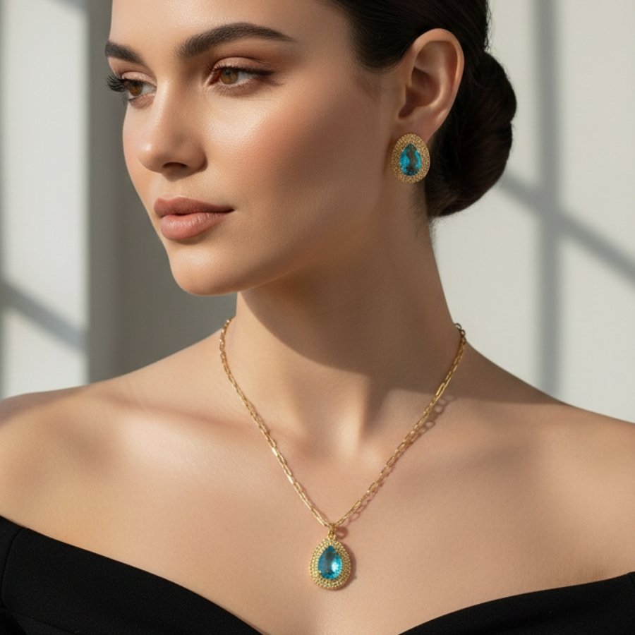 CONJUNTO GOTA COM PEDRA COLORIDA