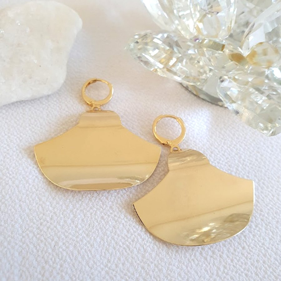 BRINCO DE ARGORA GRANDE LEQUE LISO ONDULADO