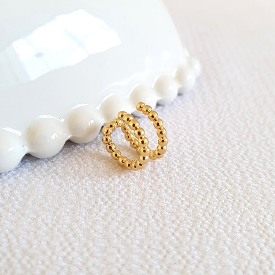 BRINCO PIERCING COM BOLINHAS