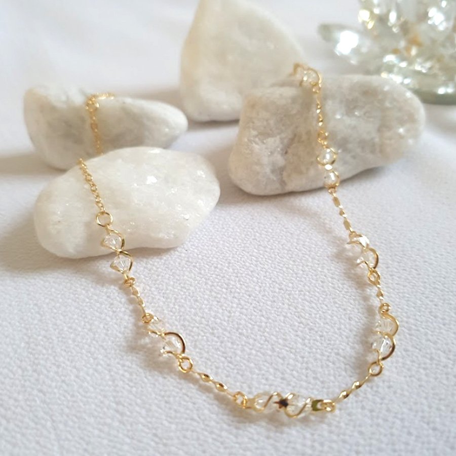 CORRENTE FEMININA CHOKER COM PEDRAS
