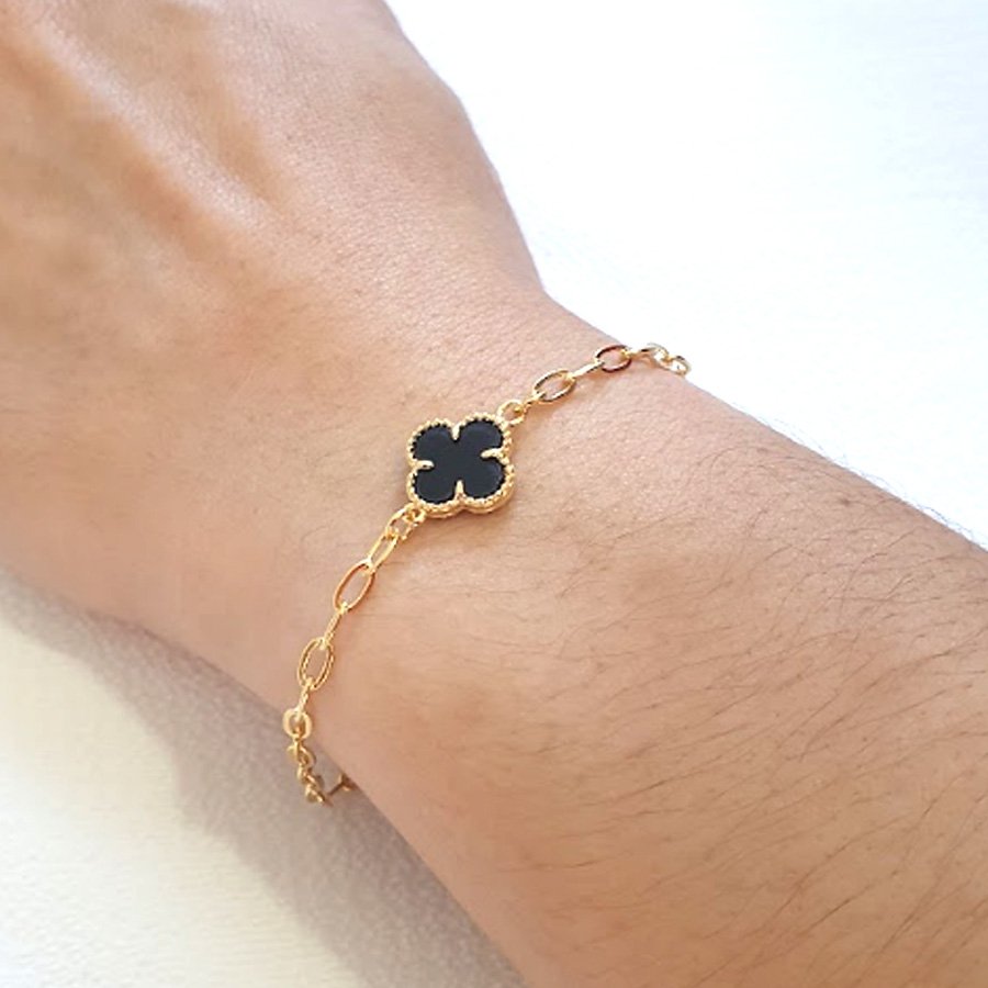 PULSEIRA FEMININA ELOS OVAIS COM TREVO PEQUENO