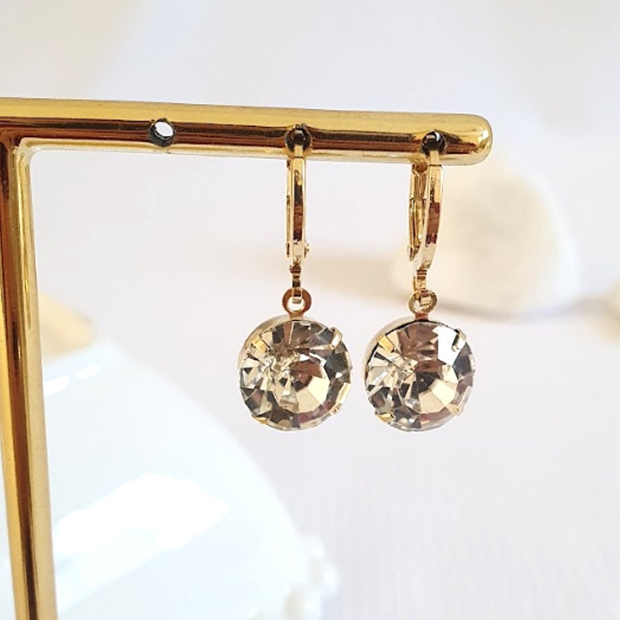 BRINCO DE ARGOLA COM STRASS GRANDE