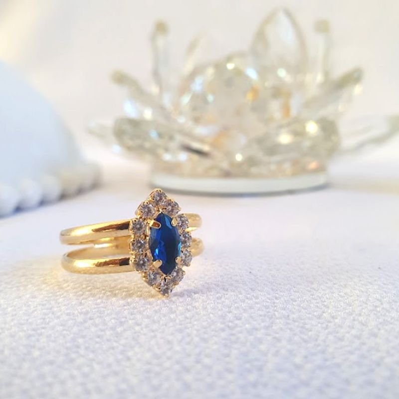 ANEL OVAL DOIS FIOS FINOS COM STRASS