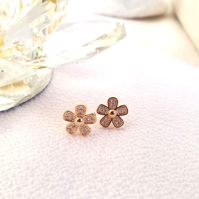 BRINCO DE FLOR COM ZIRCÔNIAS - PEQUENO