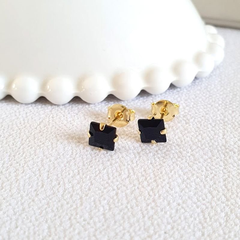 BRINCO PEDRA QUADRADA COM ZIRCÔNIA