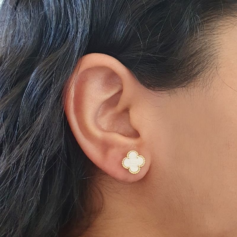 BRINCO TREVO DE MADREPÉROLA