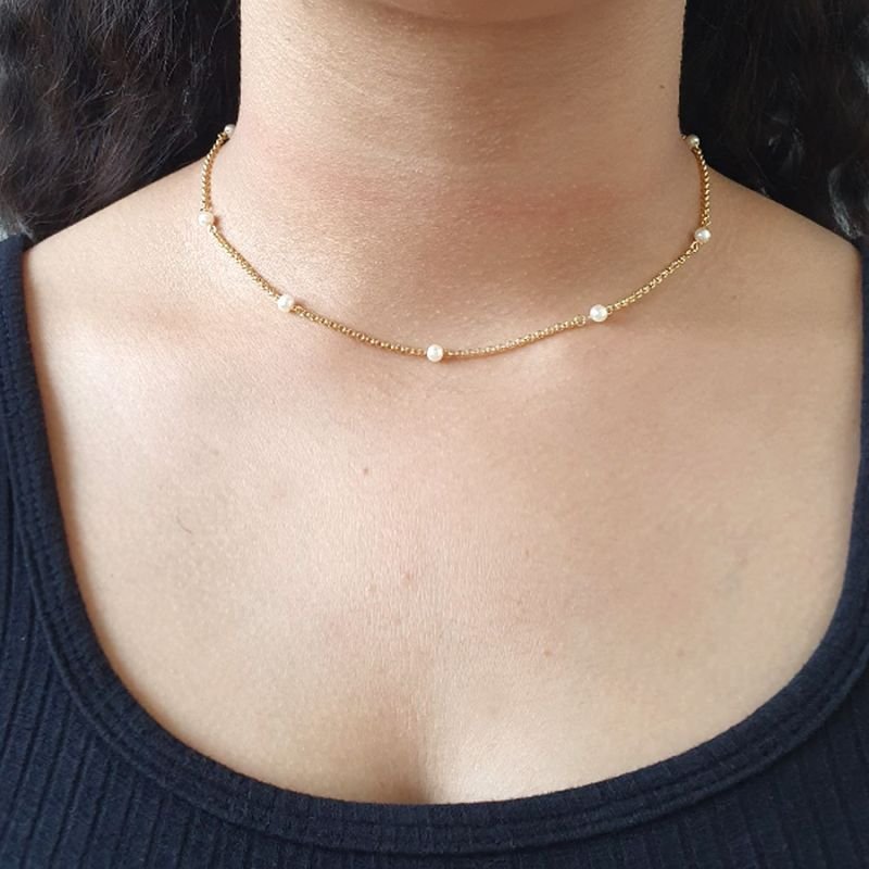 CORRENTE FEMININA COM PÉROLAS ELO PORTUGUÊS