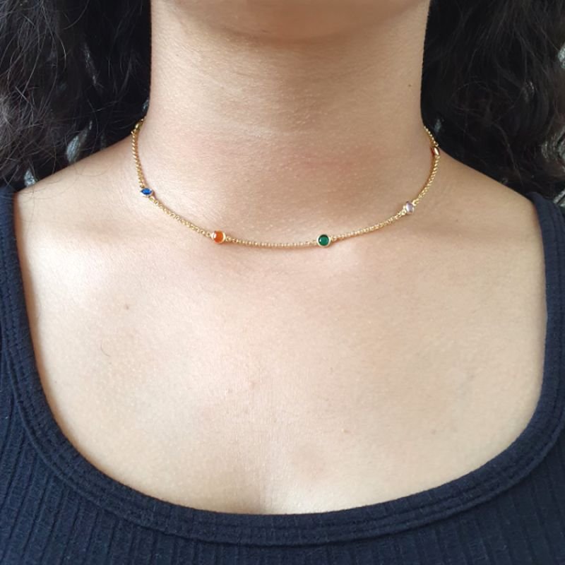 CORRENTE INFANTIL COM PEDRAS GRANDE COLORIDAS ELO PORTUGUÊS