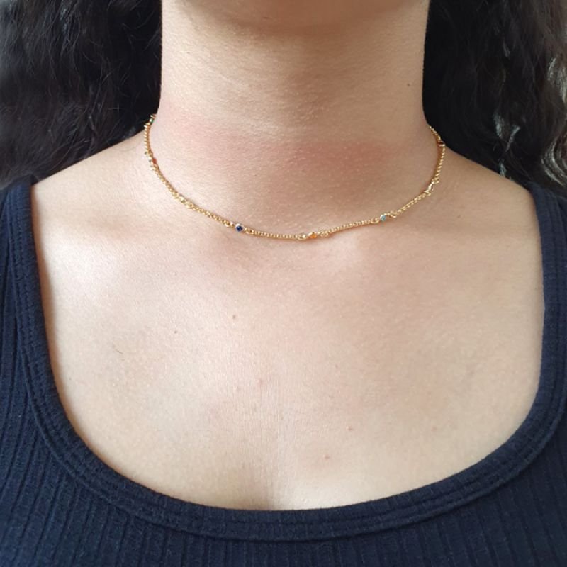 CORRENTE INFANTIL COM PEDRAS PEQUENAS COLORIDA ELO PORTUGUÊS