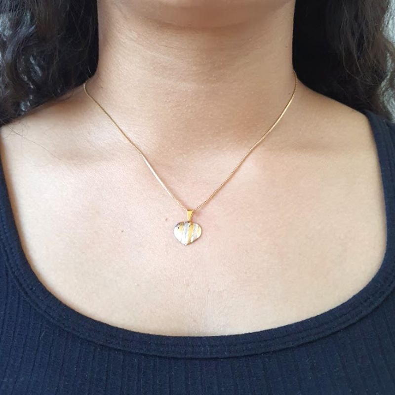 PINGENTE CORAÇÃO ESCRAVO DIAMANTADO COM RÓDIO
