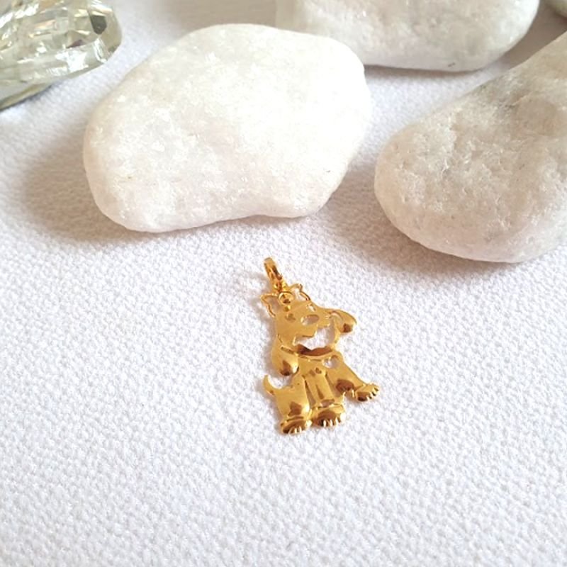 PINGENTE DE CACHORRO LISO E VAZADO