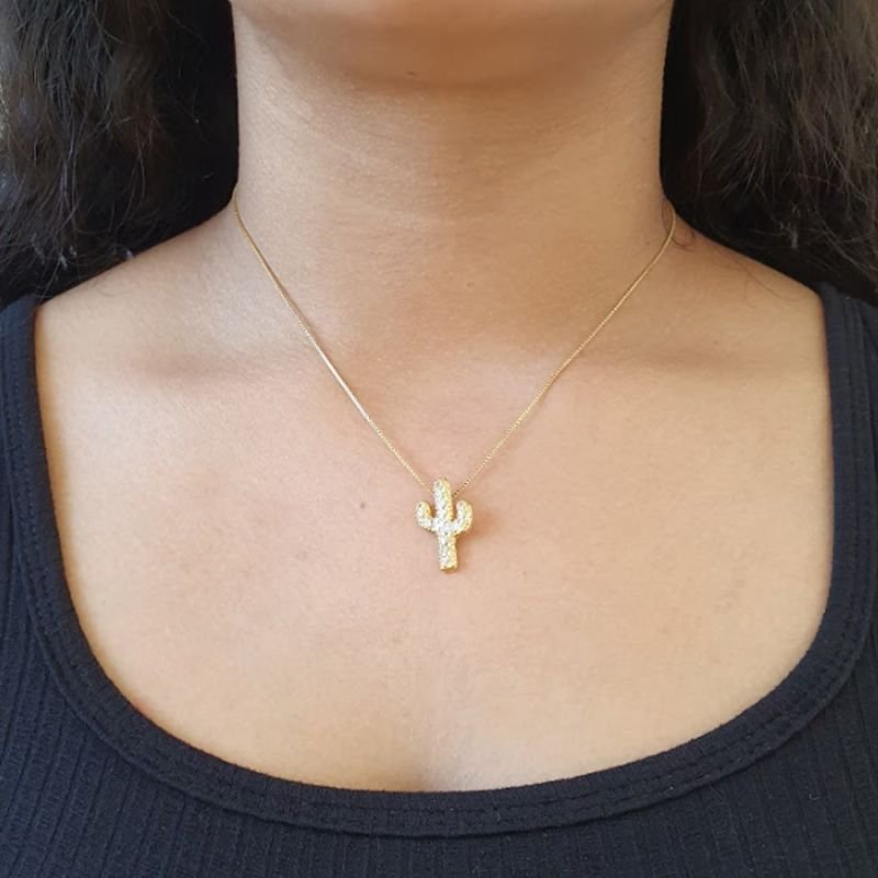 PINGENTE DE CACTO COM ZIRCÔNIAS