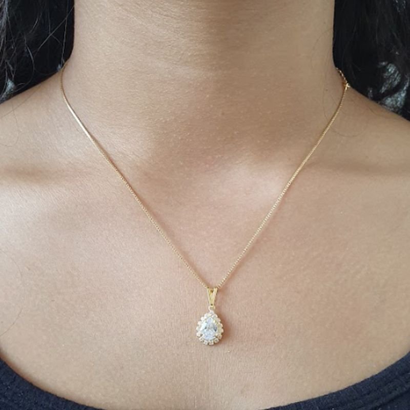 PINGENTE GOTA COM STRASS EM VOLTA
