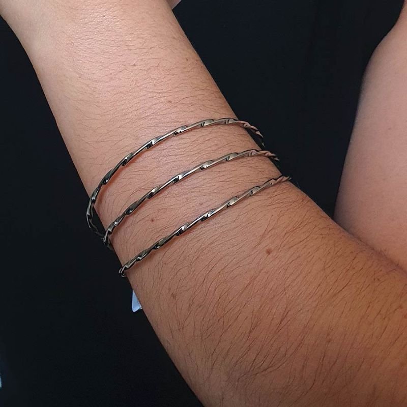 PULSEIRA FEMININA BRACELETE AÇO TORCIDA