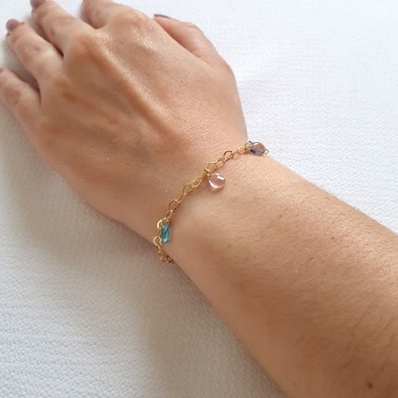 PULSEIRA INFANTIL MALHA DE CORAÇÃO COM TRÊS GOTAS